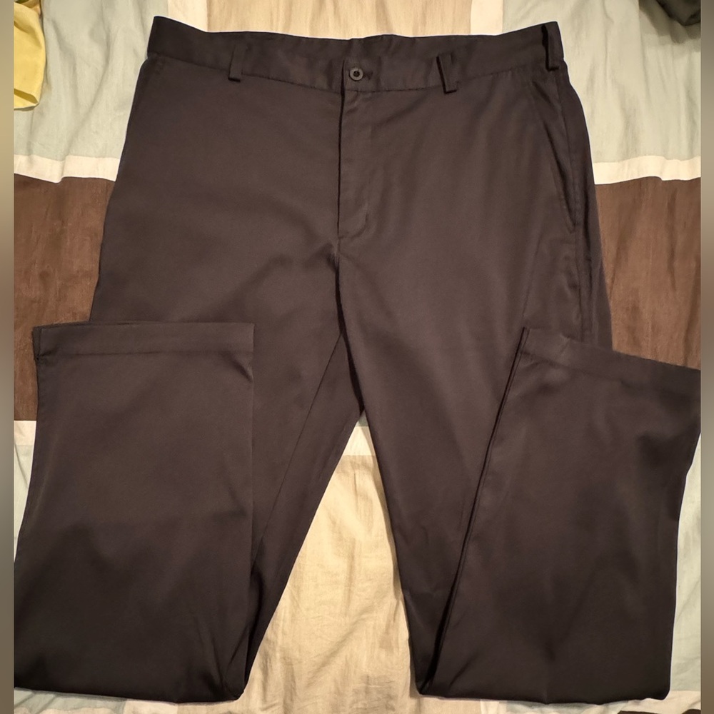 Men’s Nike golf pants, black size 36/32